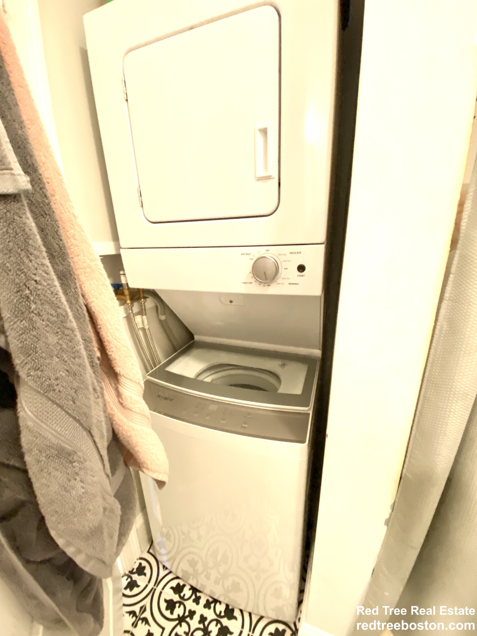 244 Leyden St, East Boston