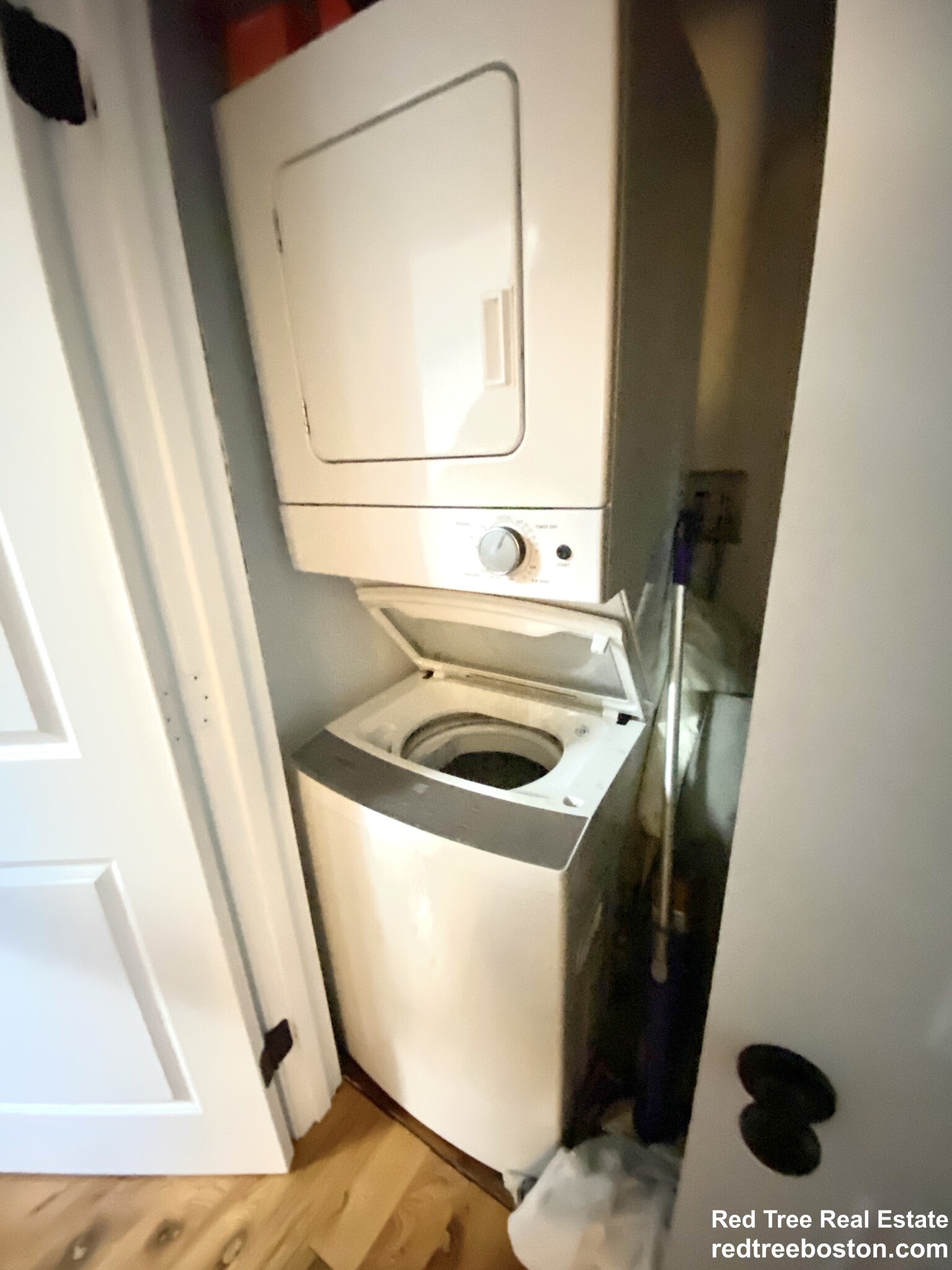 128 Bremen St, East Boston