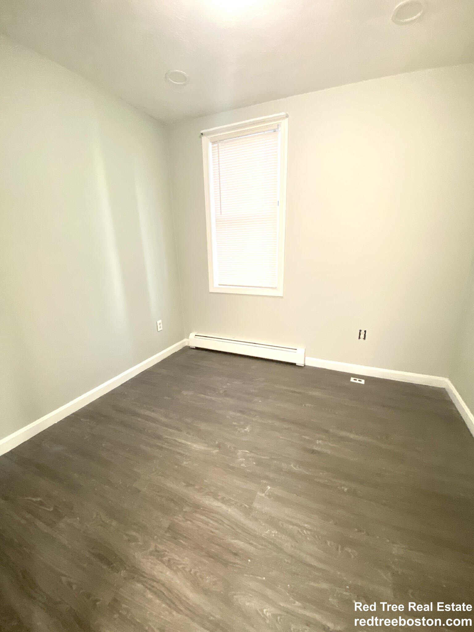 329 Paris St, East Boston