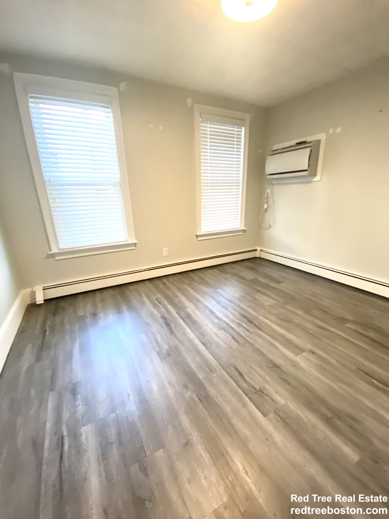 195 Maverick St, East Boston