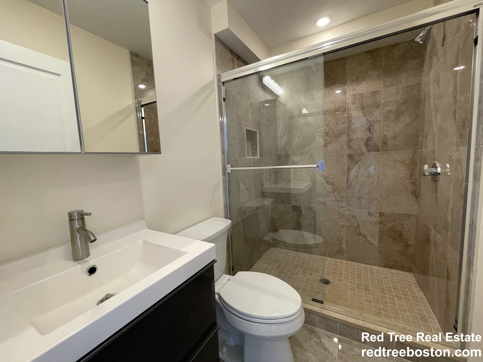 1028 Commonwealth Ave, Fenway