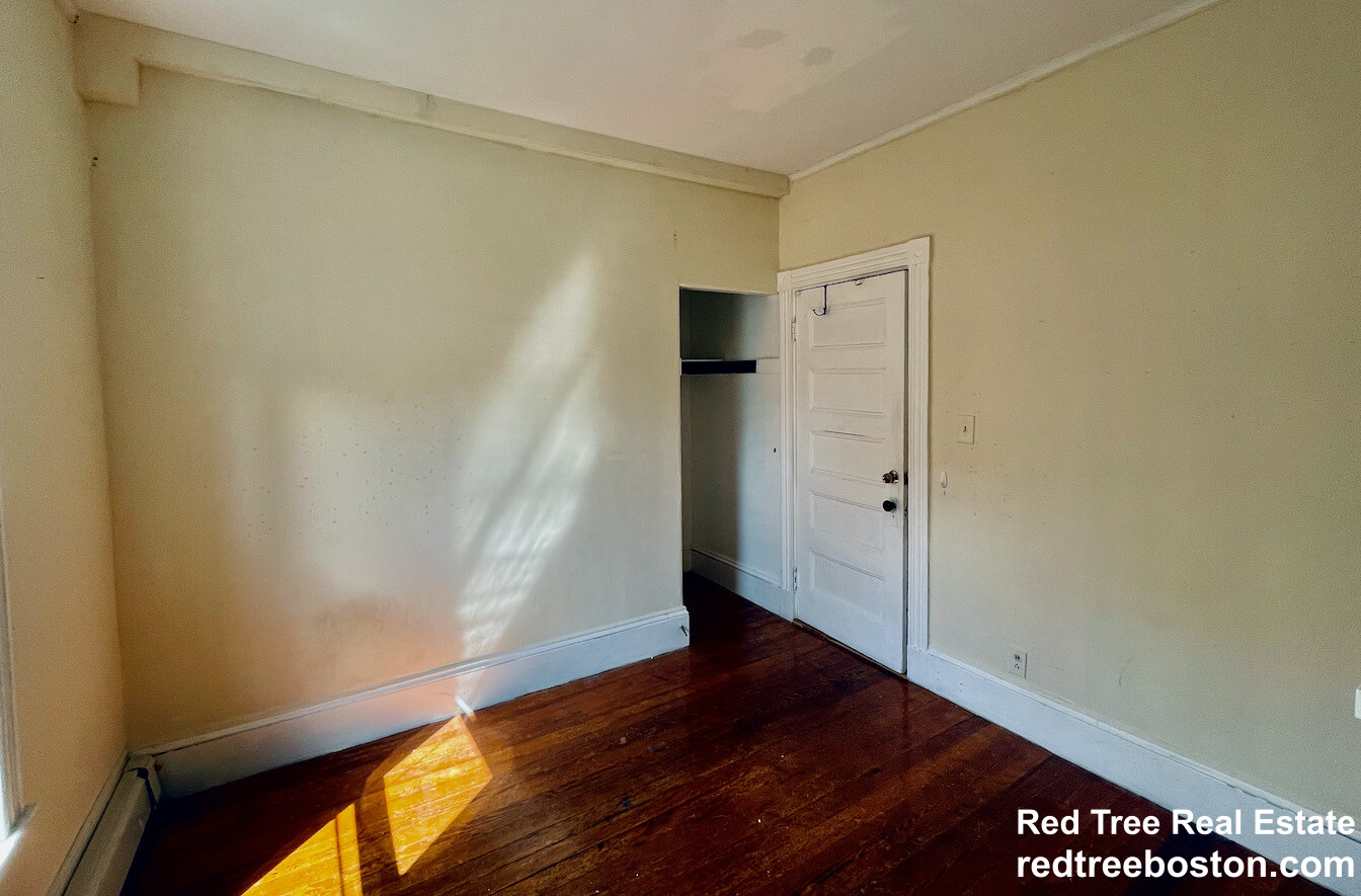 3 Washburn Ter, Brookline Village