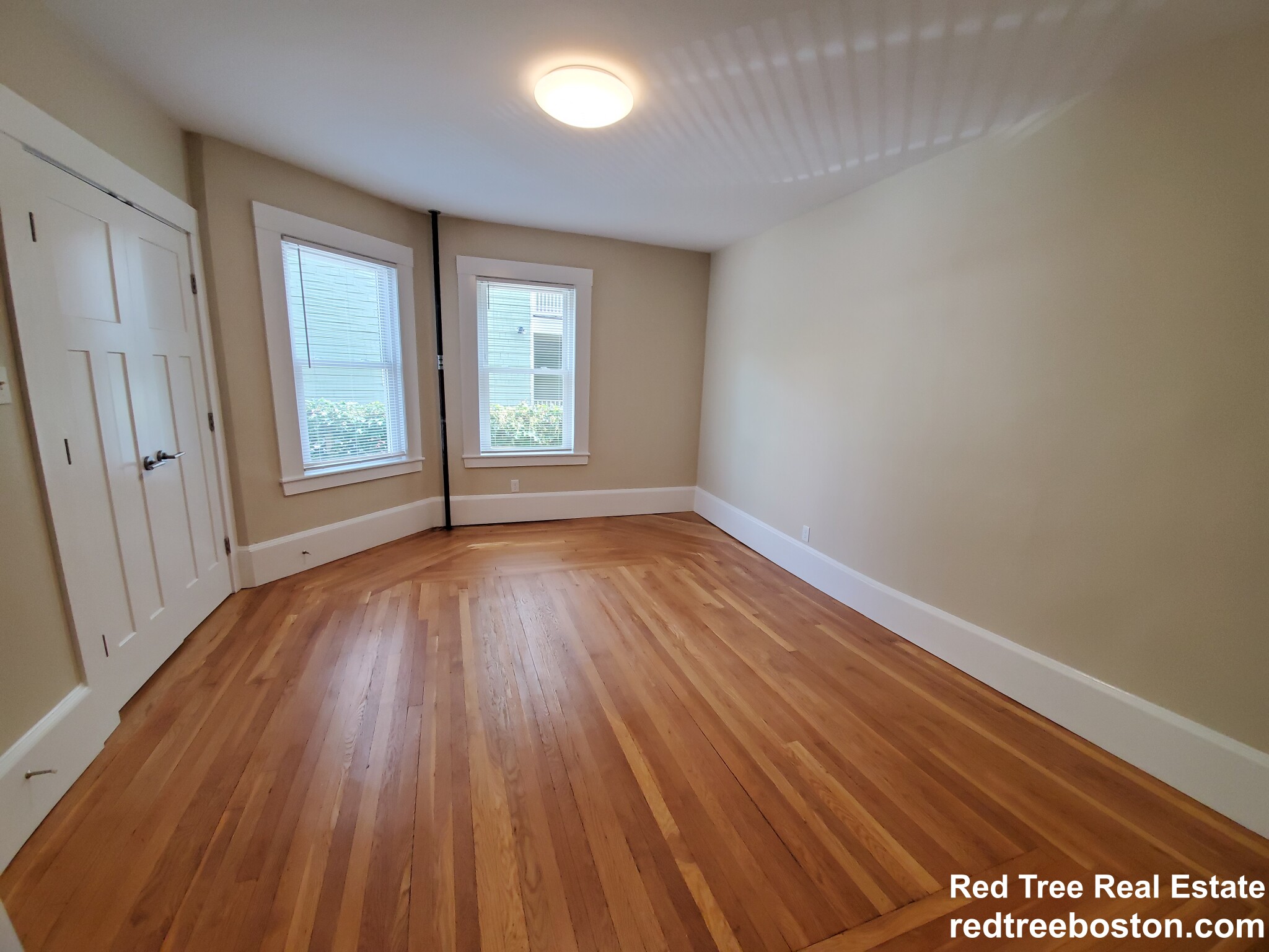 1590 Cambridge St, Mid Cambridge