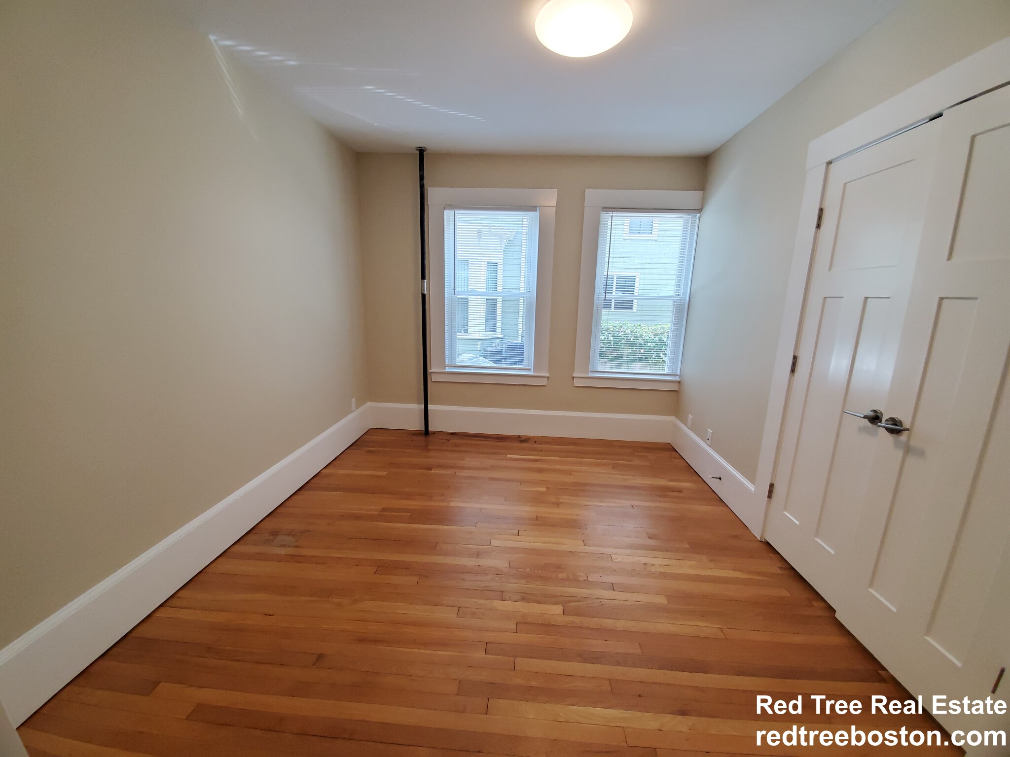 1590 Cambridge St, Mid Cambridge