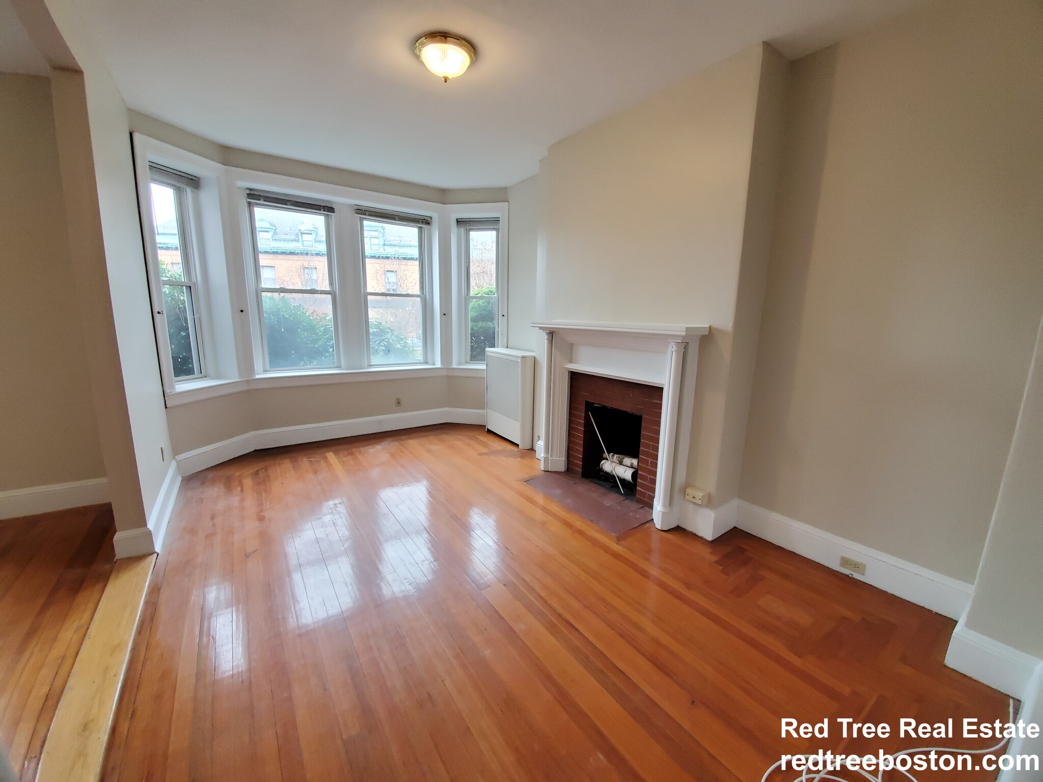 31 Herrick Rd, Newton