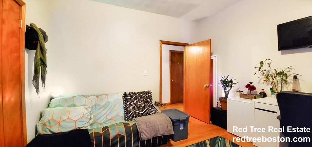 469 Windsor St, East Cambridge