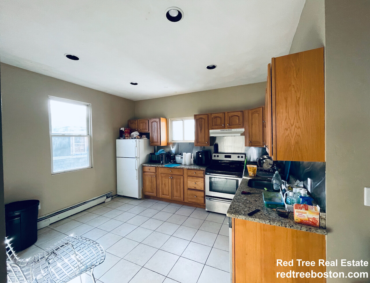 19 Highgate St, Allston