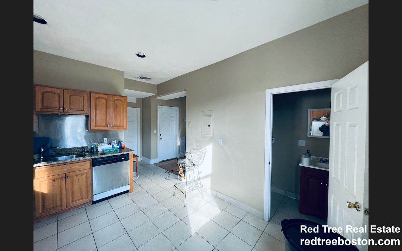 19 Highgate St, Allston