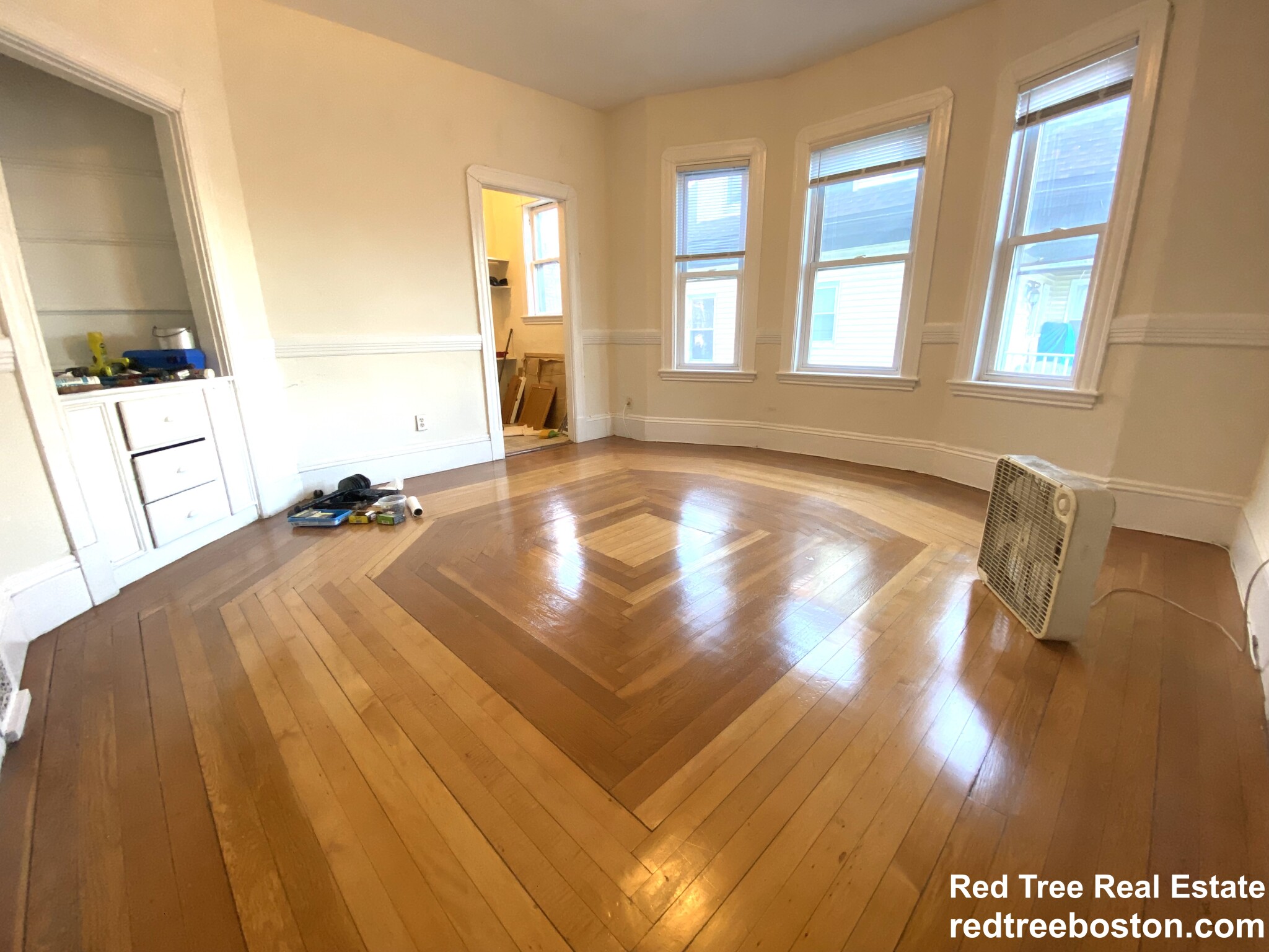 539 Washington St, Brighton