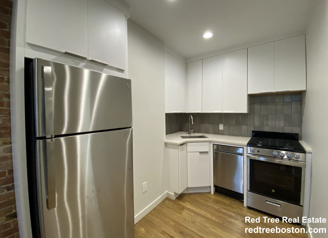 2 Belvidere Pl, Central Square