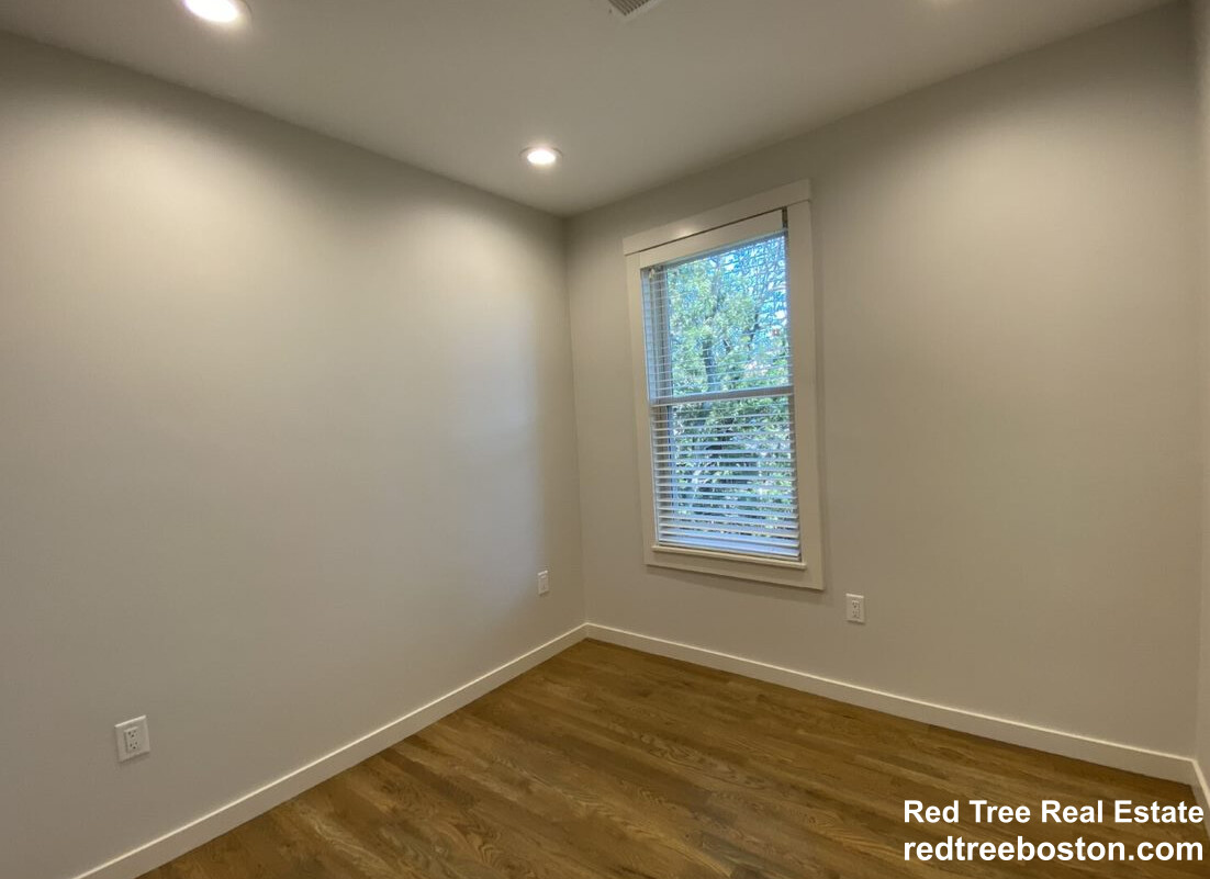 2 Belvidere Pl, Central Square