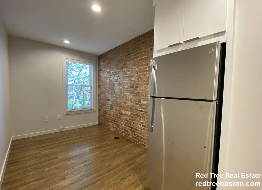 2 Belvidere Pl, Central Square