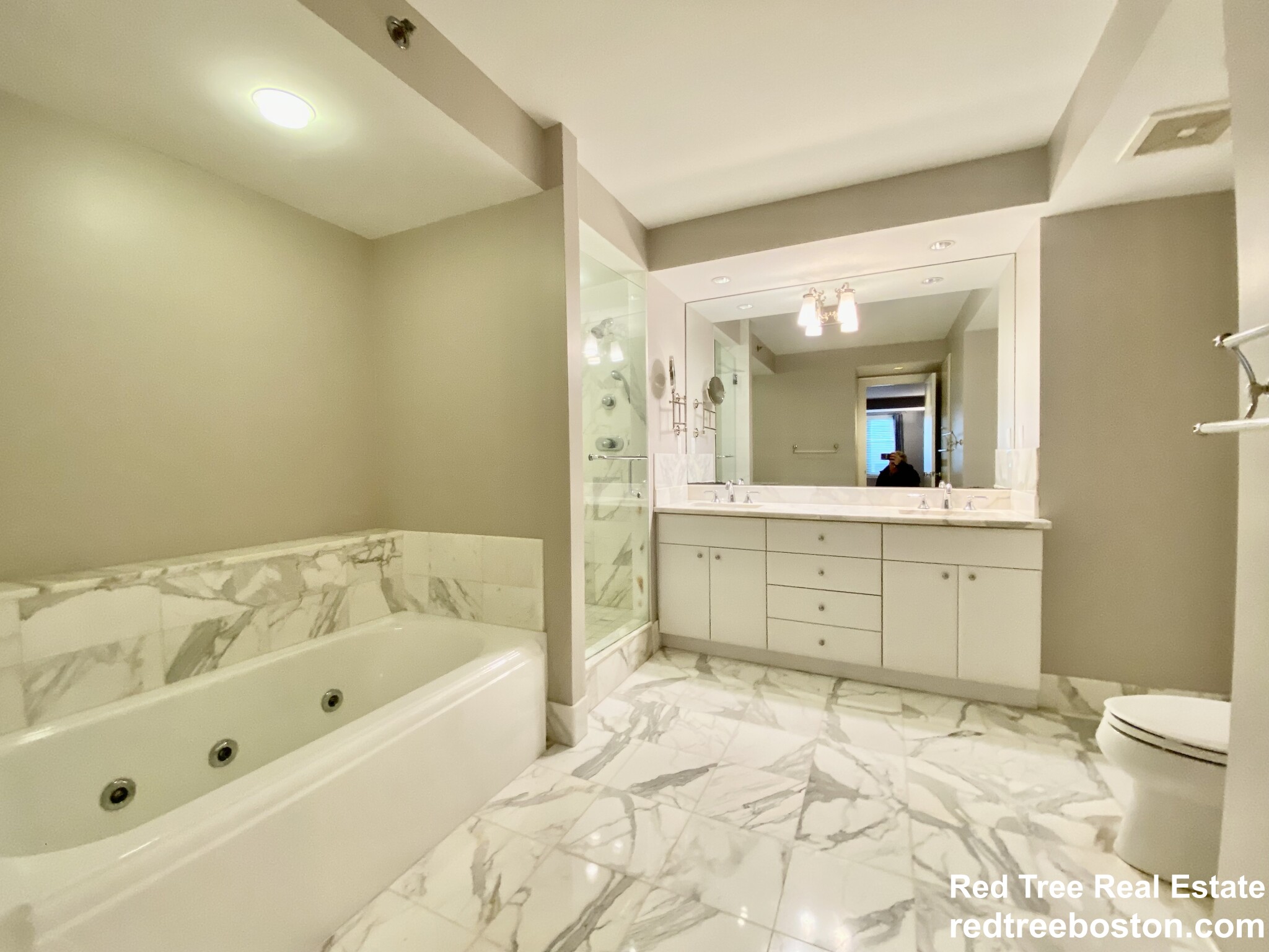 165 Tremont St, Downtown