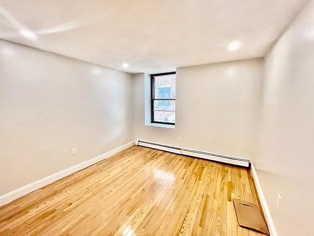 109 Fulton St, North End