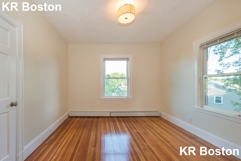 66 Glenellen Rd, West Roxbury