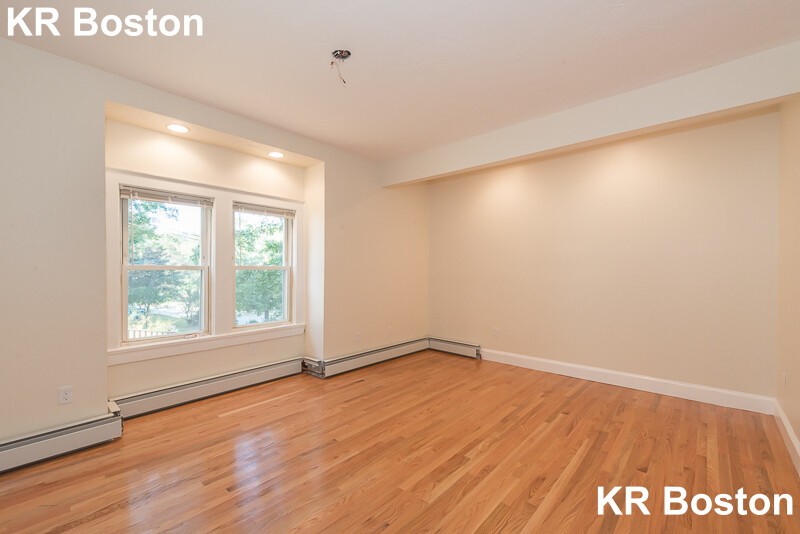 66 Glenellen Rd, West Roxbury