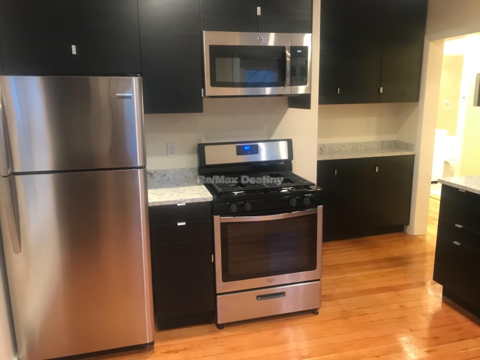 66 Pleasant St, Central Square