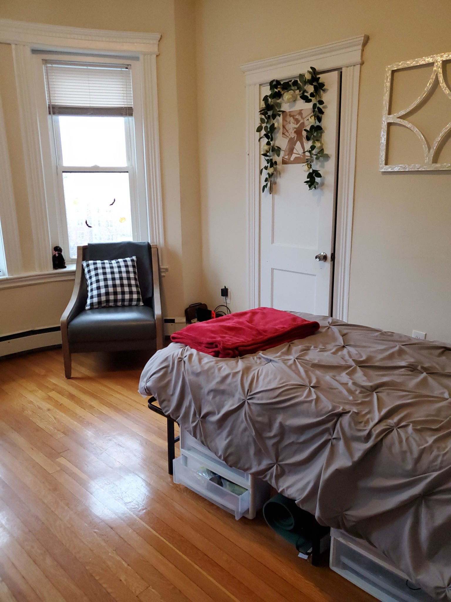 1325 Commonwealth Ave, Allston