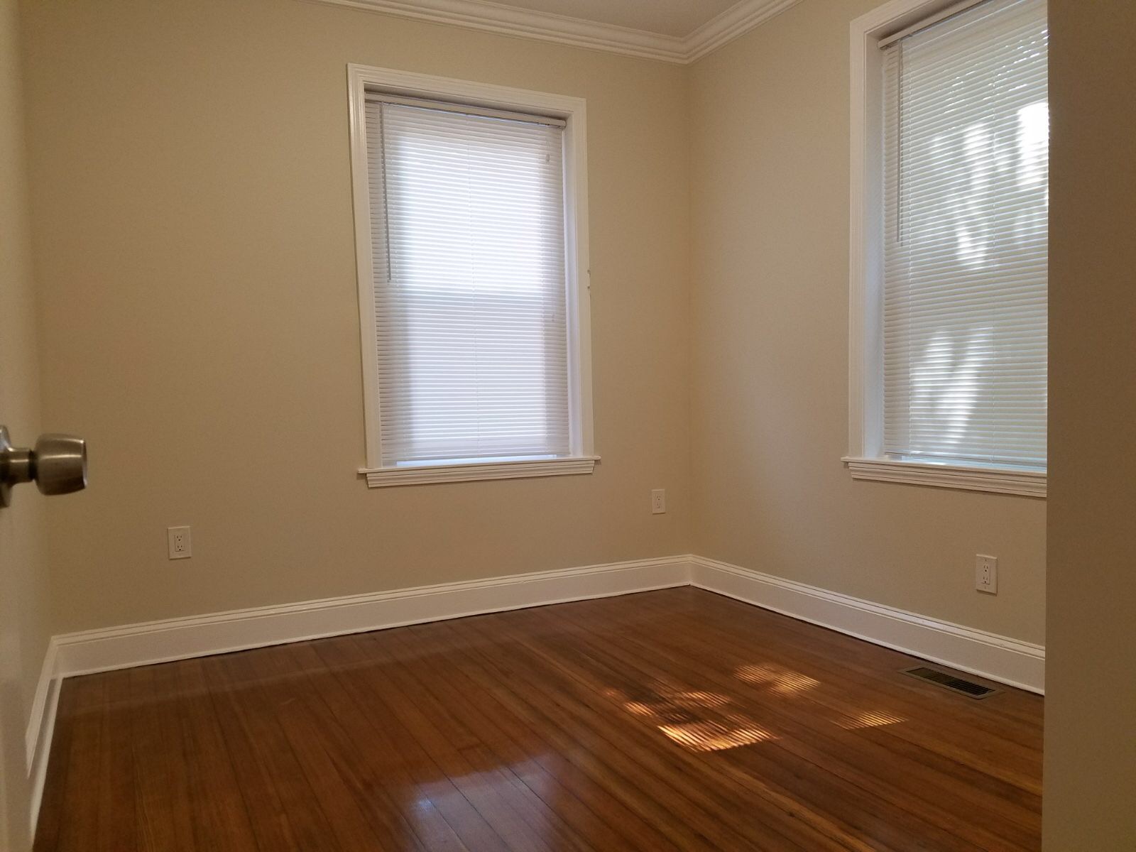 14 Townsend St, Roxbury