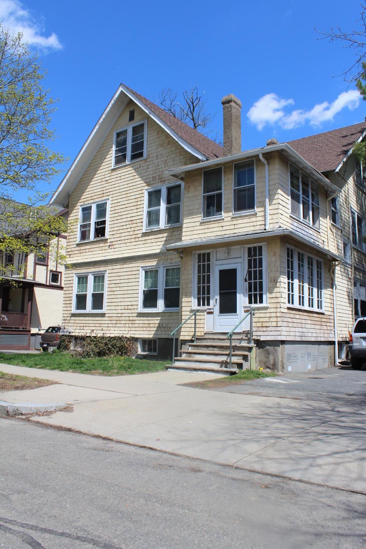 169 Tremont St, Newton