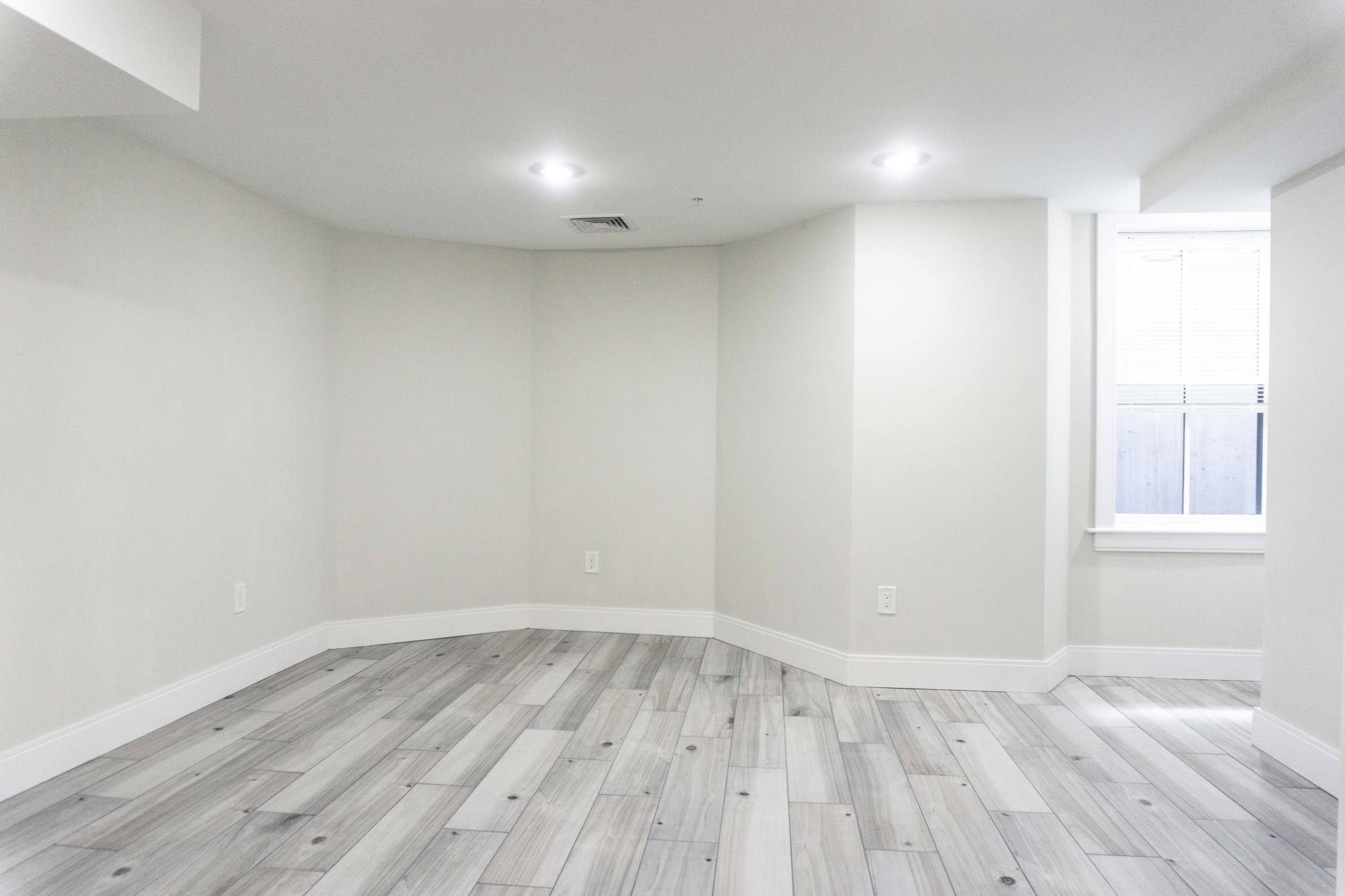 79 Linden St, Allston