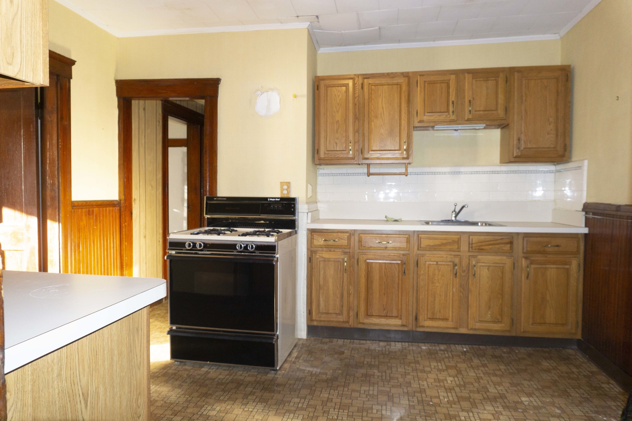 1406 Beacon St, Brookline Hills