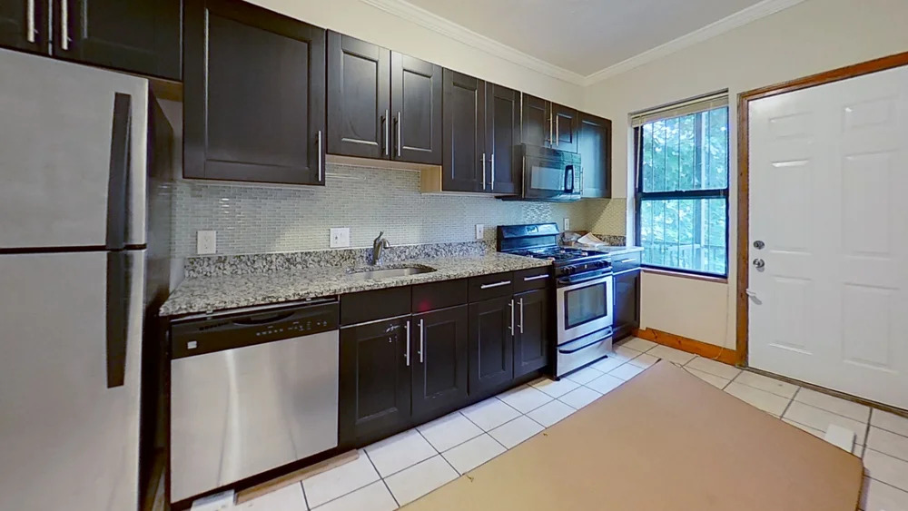 435 Walnut Ave, Jamaica Plain