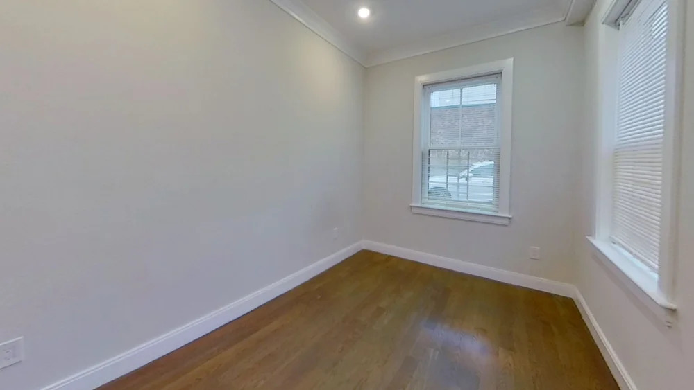 79 Linden St, Brighton