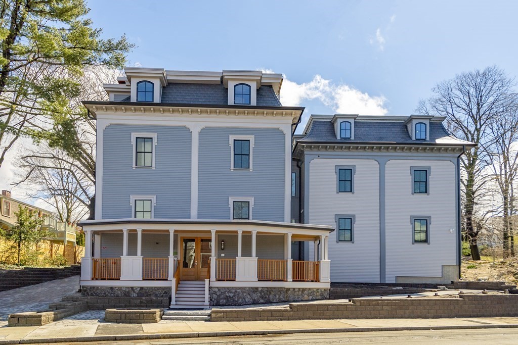 106 Forest Hills St, Jamaica Plain