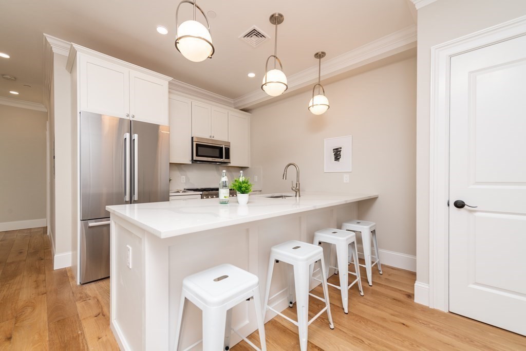 106 Forest Hills St, Jamaica Plain