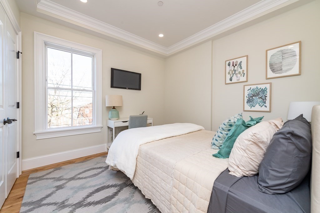 106 Forest Hills St, Jamaica Plain