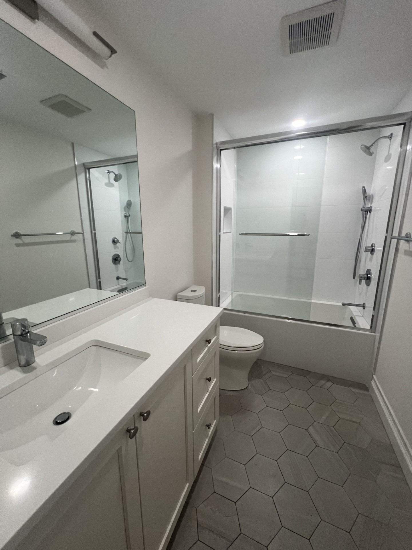 14 Mount Hood Rd, Brighton