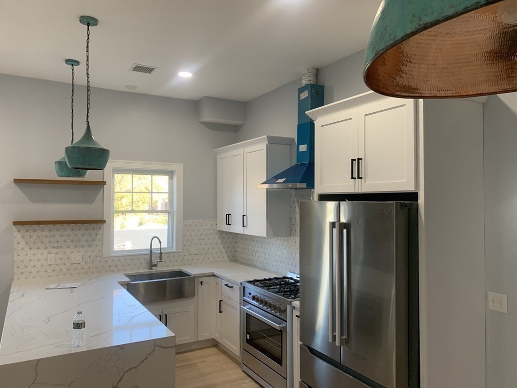 32 Cameron Ave, North Cambridge