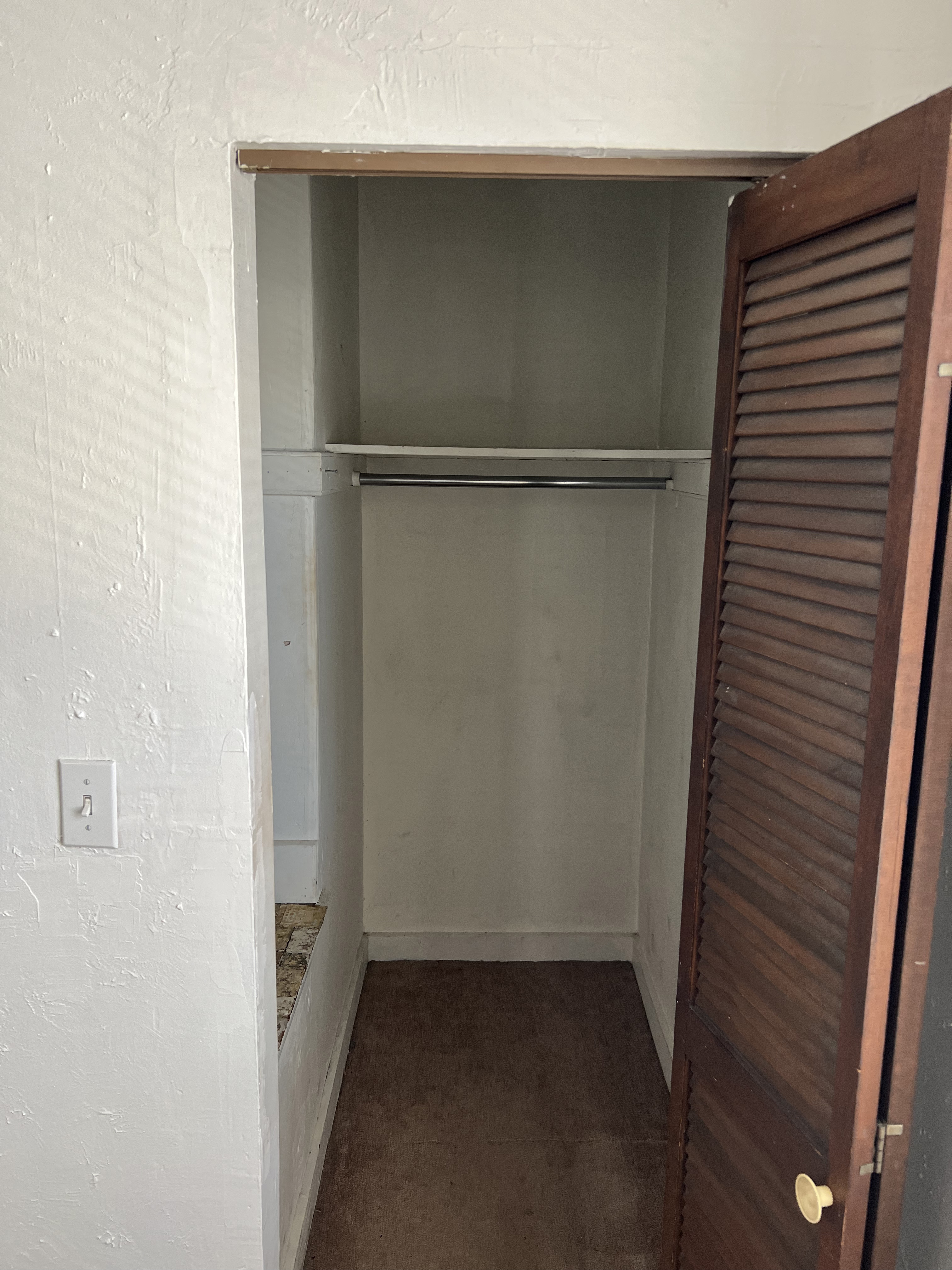 67 Parker St, Watertown