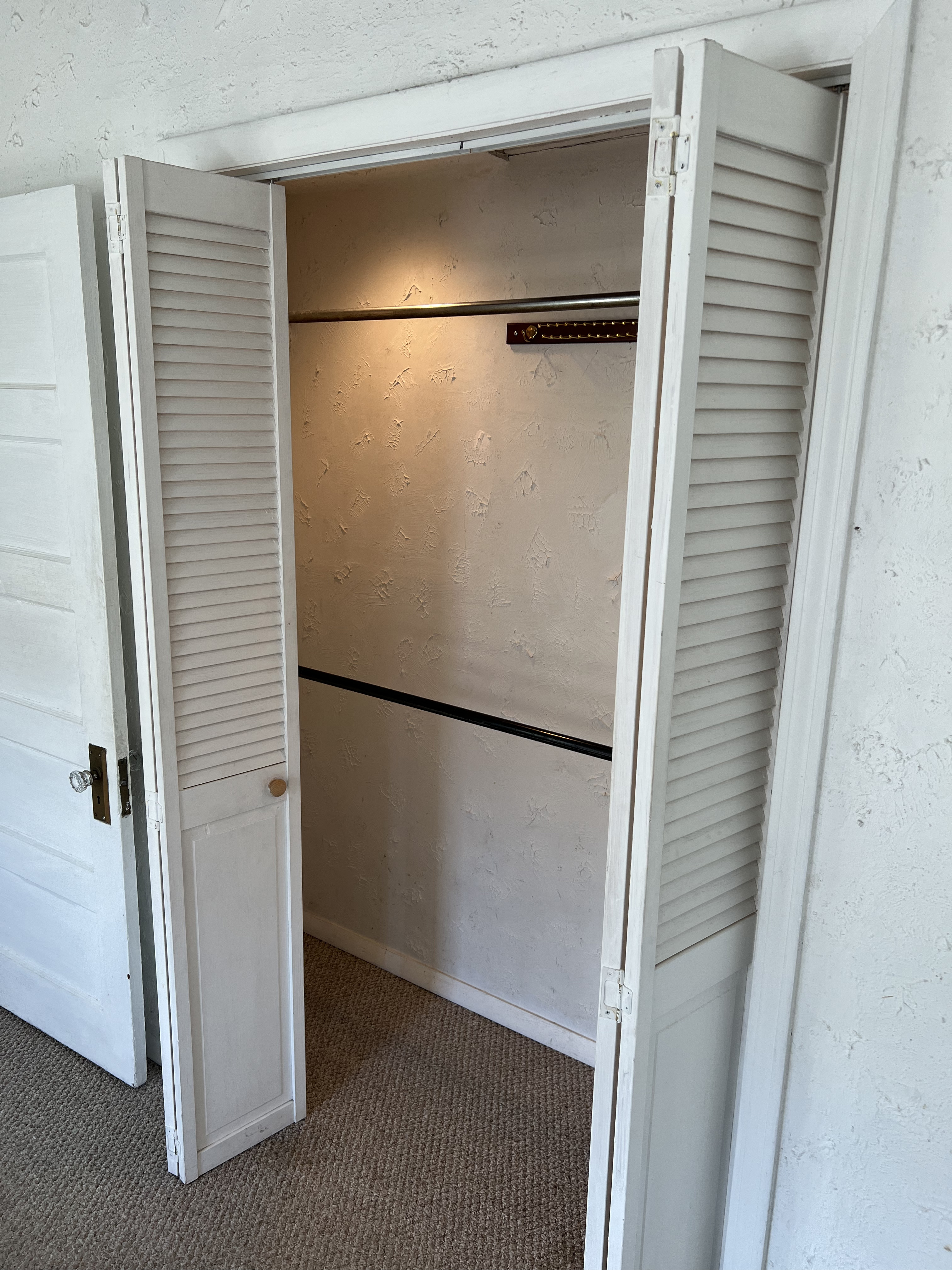 67 Parker St, Watertown