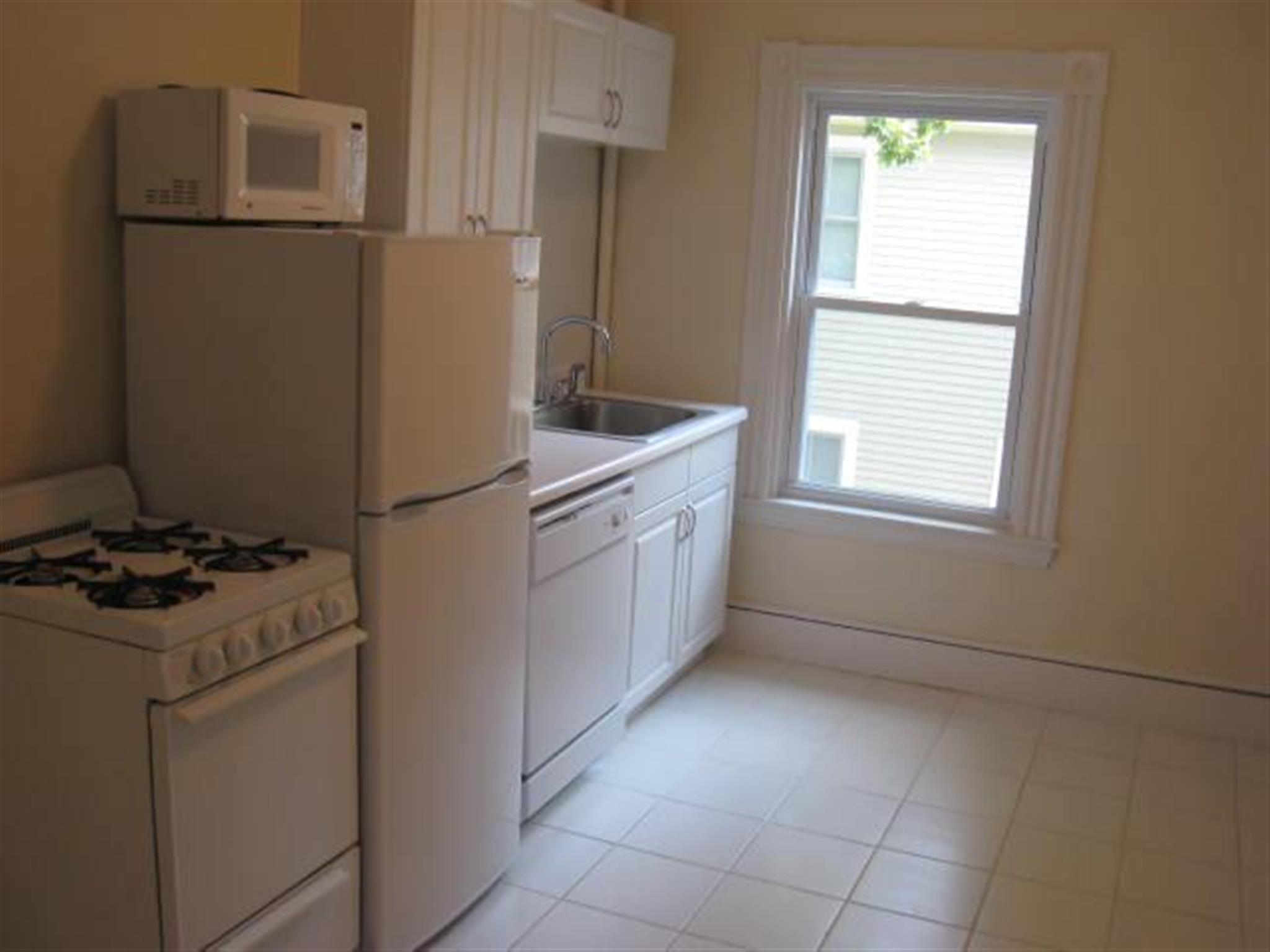 33 Chester St, Davis Square