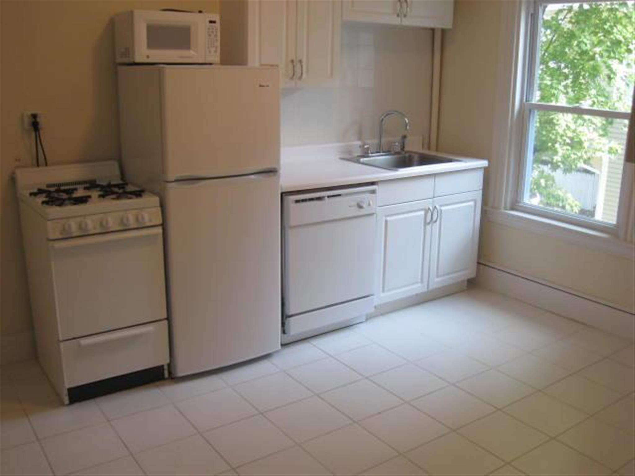 33 Chester St, Davis Square