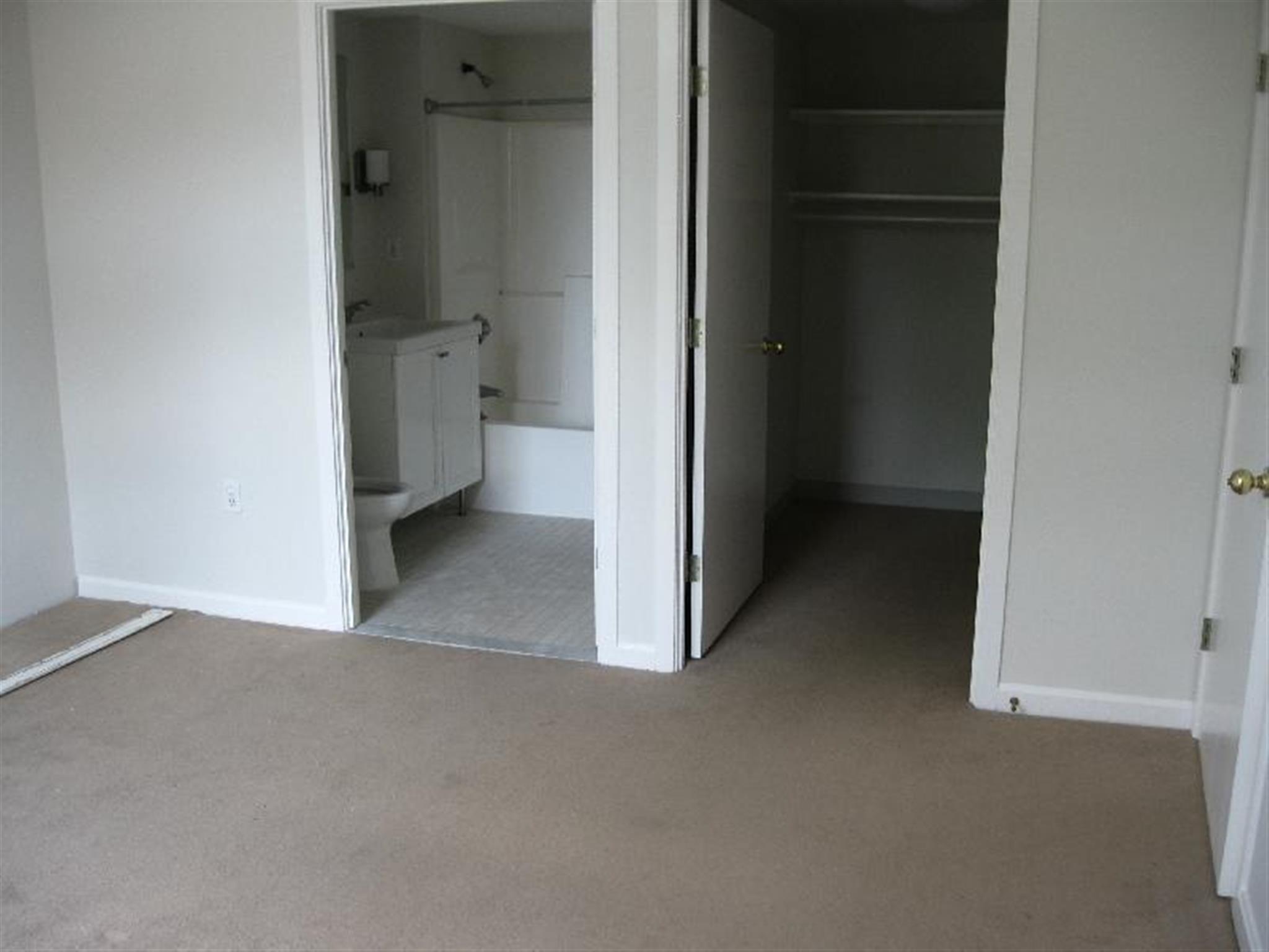 1008 Massachusetts Ave, Harvard Square