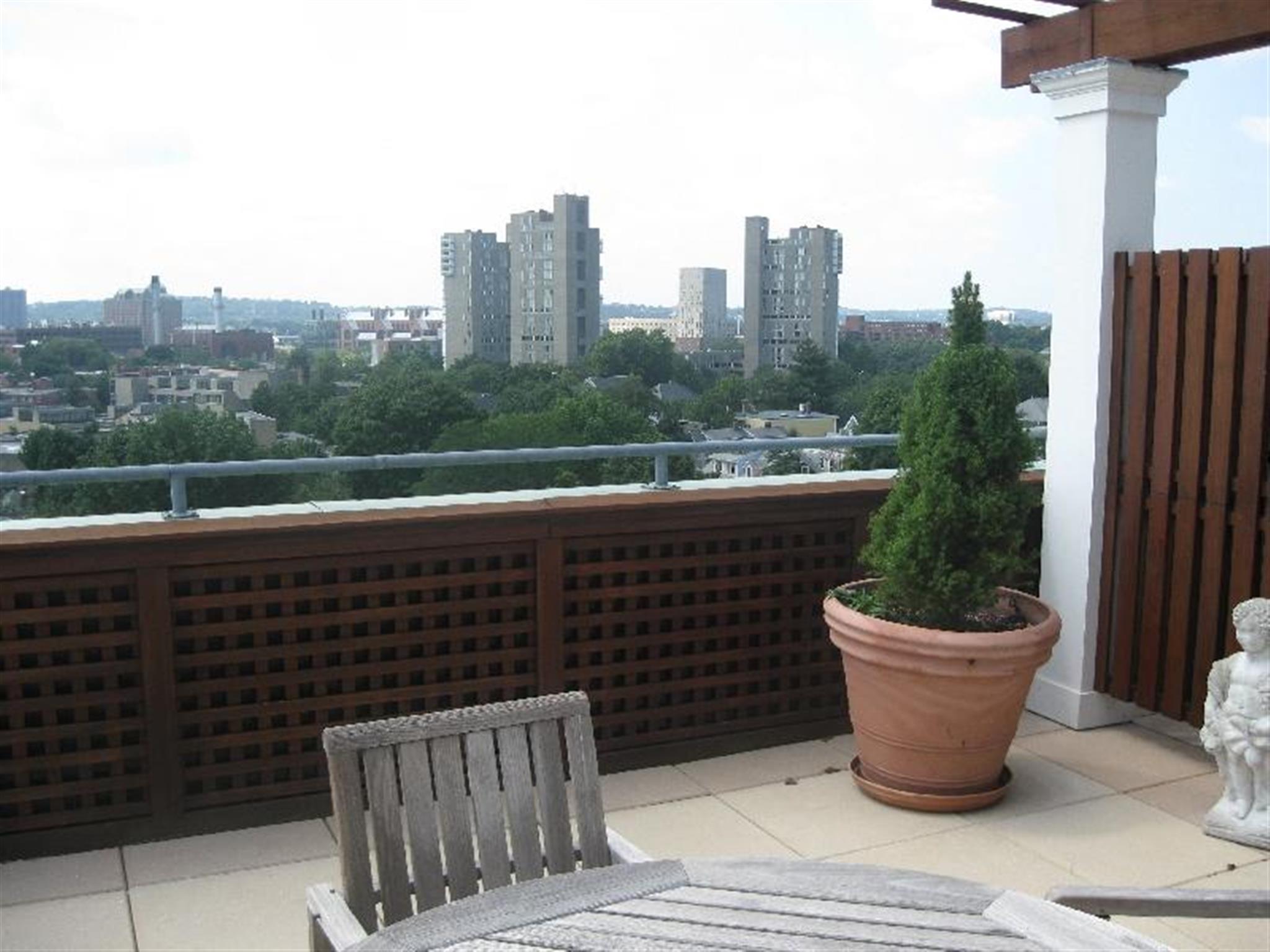 1008 Massachusetts Ave, Harvard Square