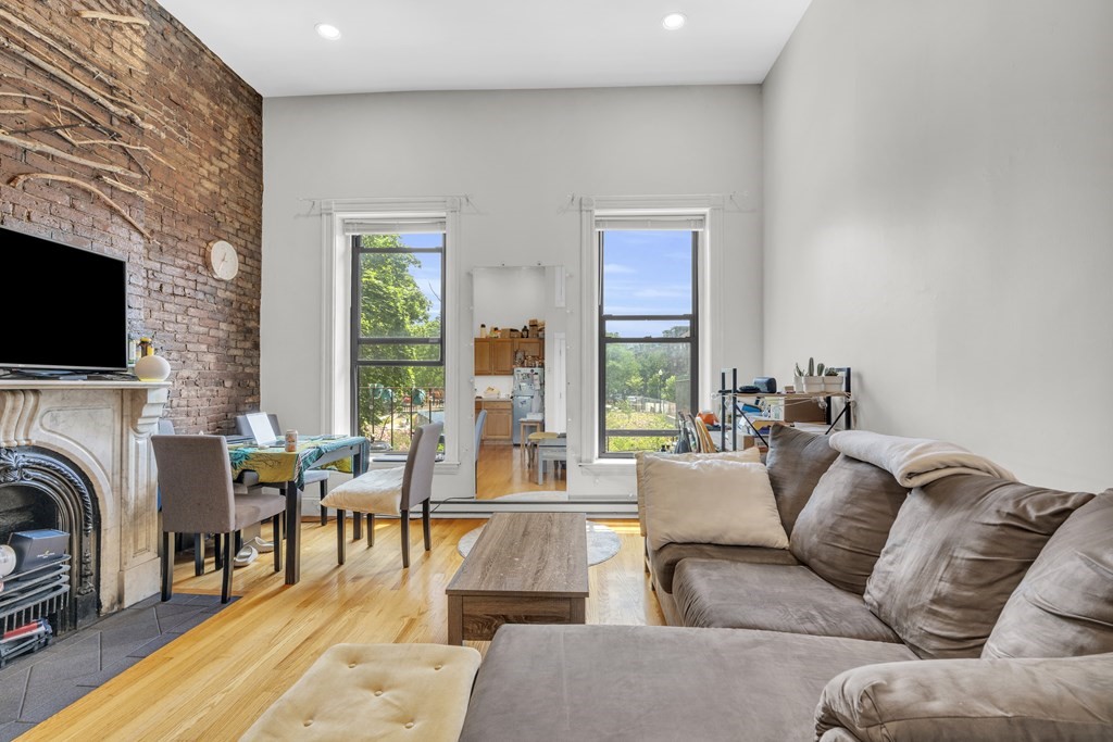 672 Tremont St, South End