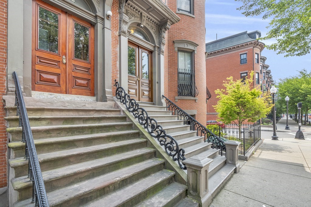 672 Tremont St, South End