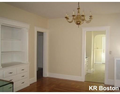 68 Manet Rd, Chestnut Hill