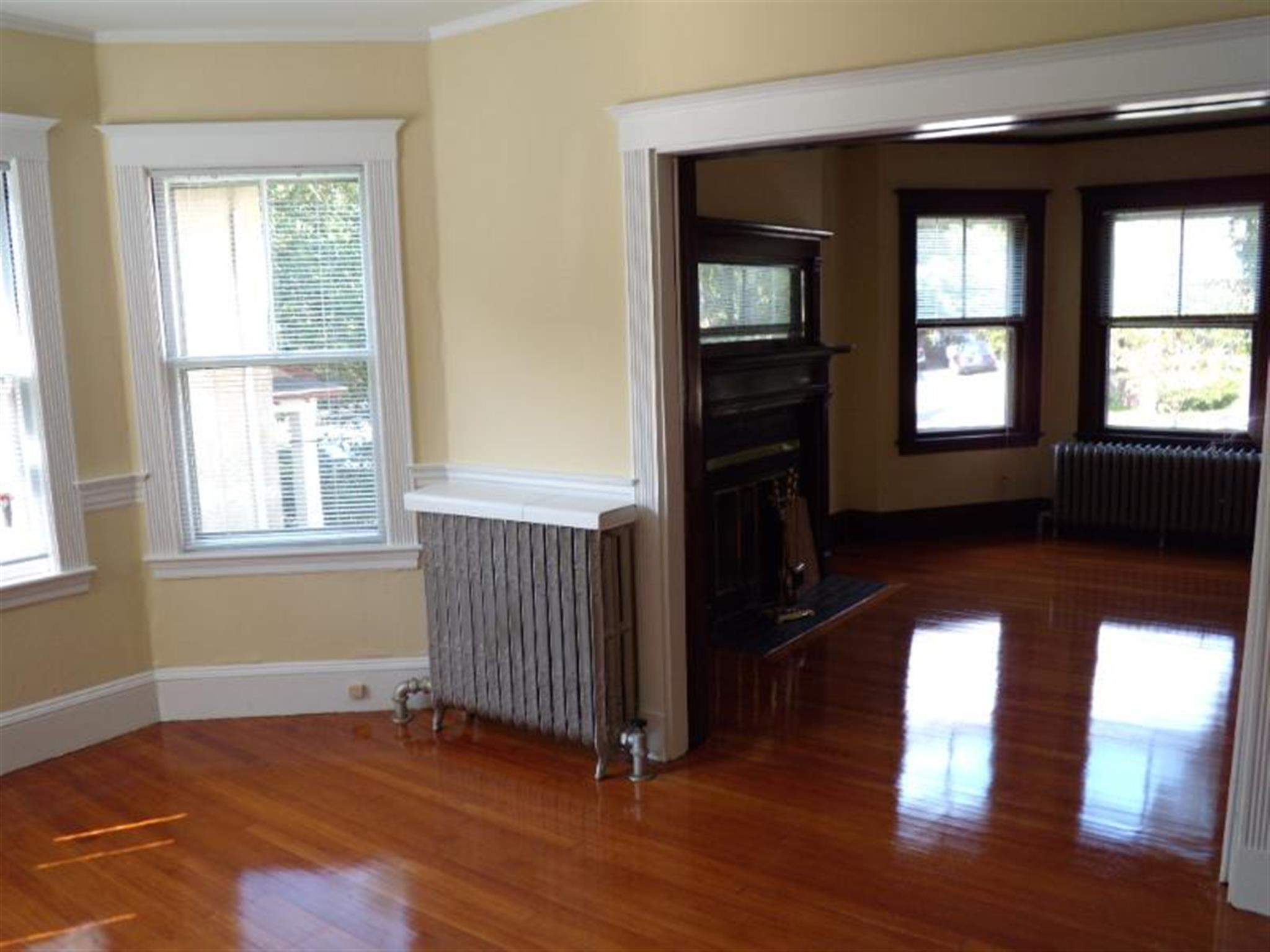 77 College Ave, Davis Square