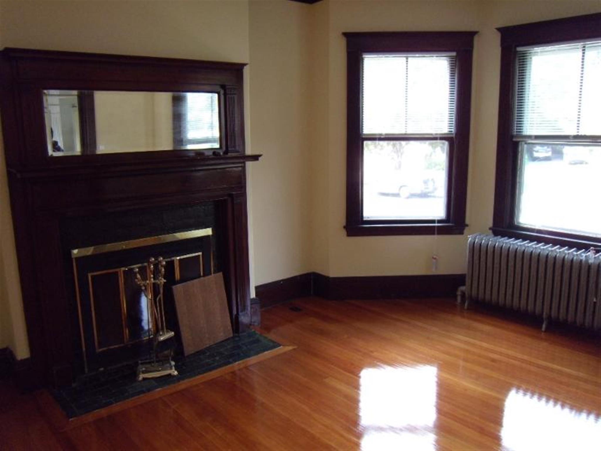 77 College Ave, Davis Square