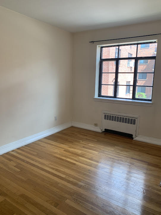 69 Strathmore Rd, Brighton