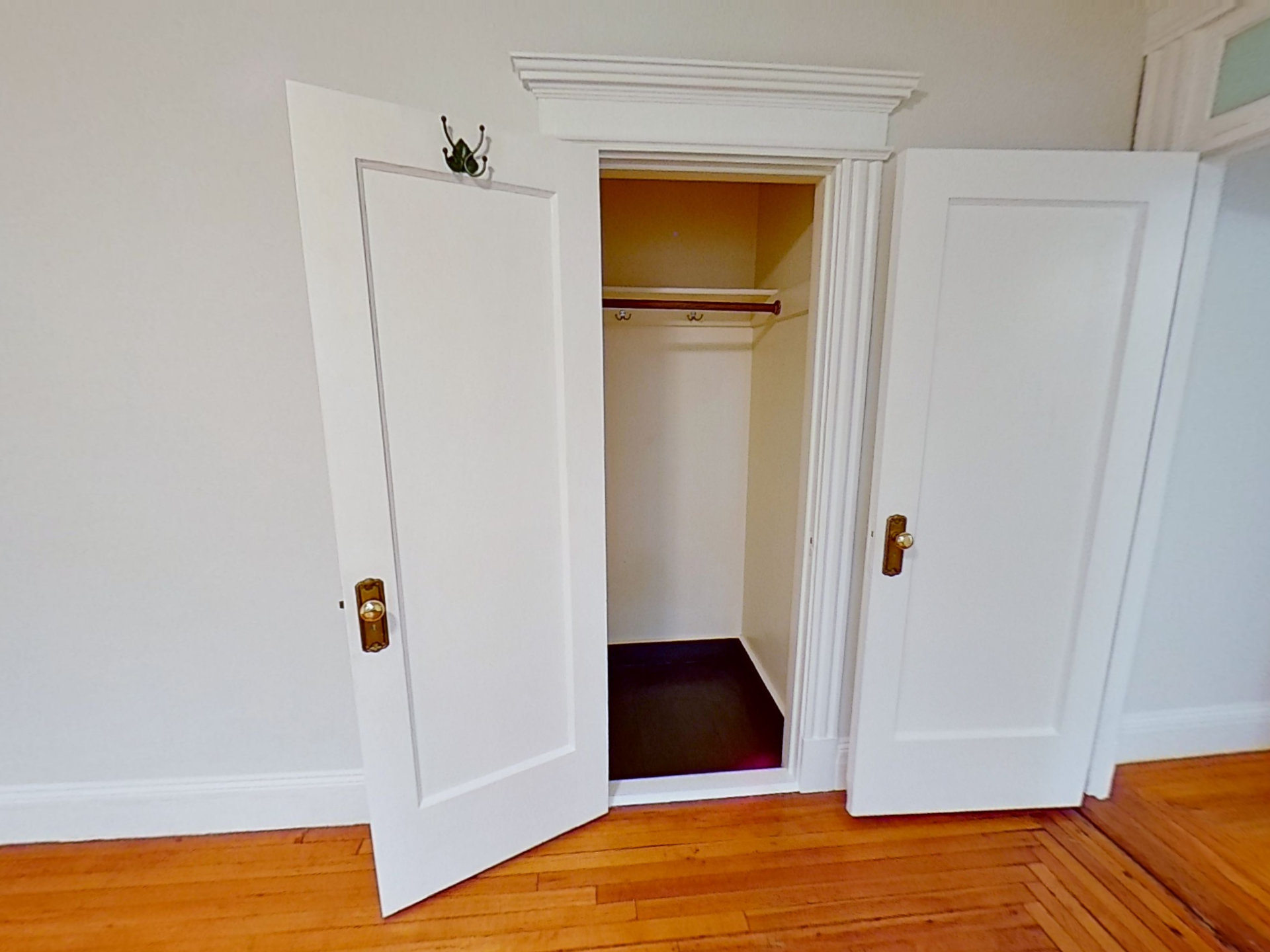 466 Commonwealth Ave, Fenway