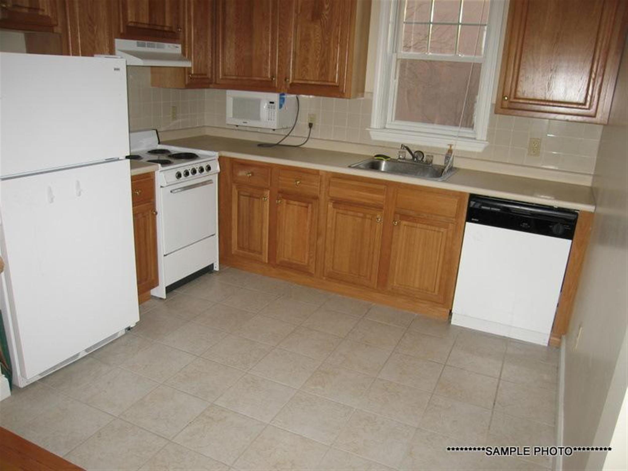 460 Green St, Central Square