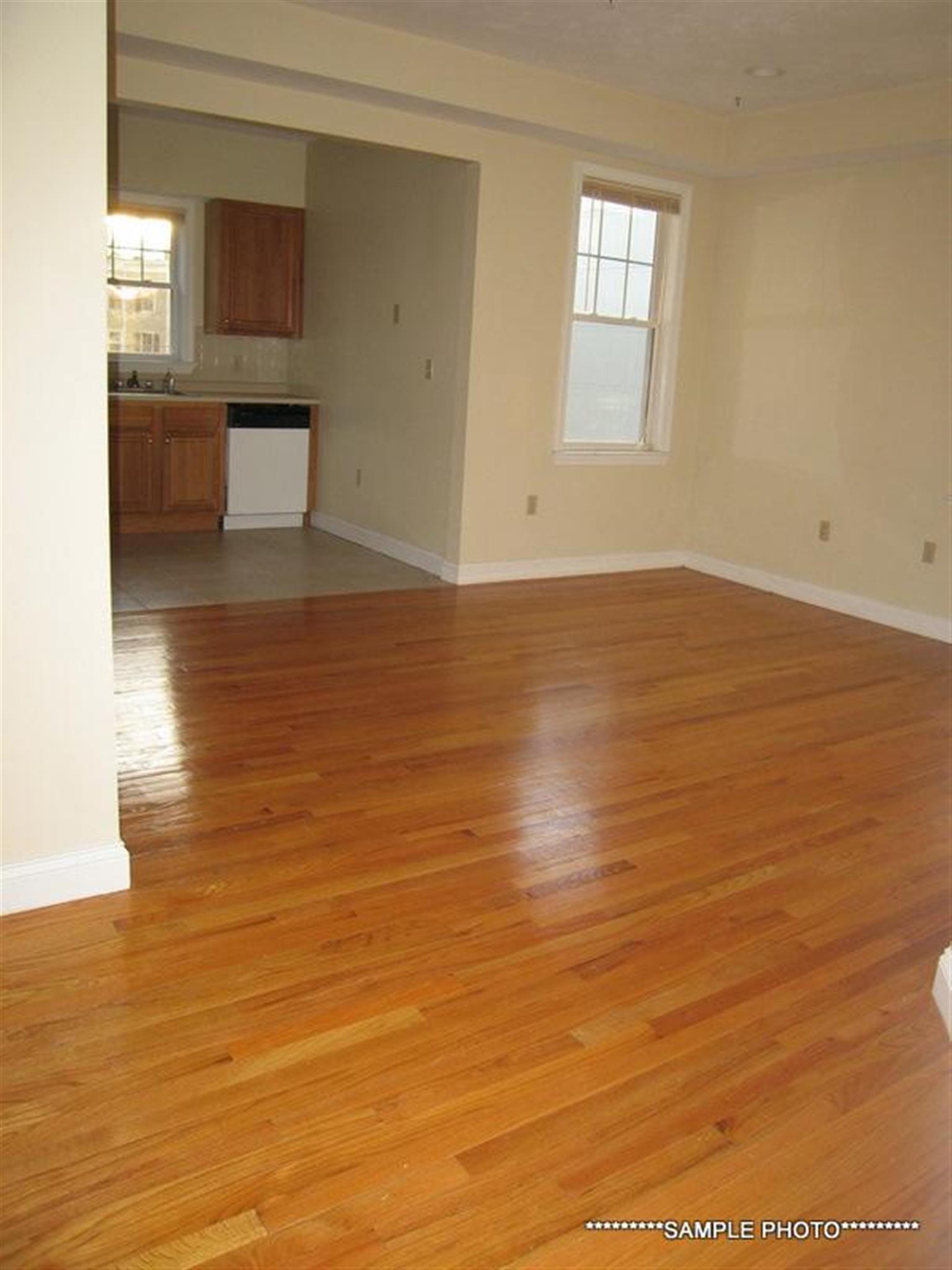 460 Green St, Central Square