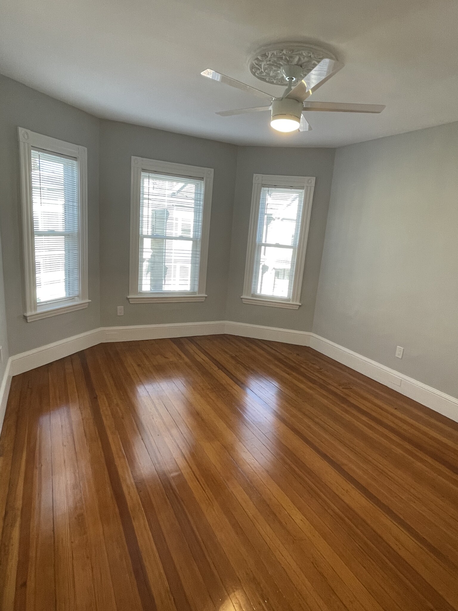 699 East 7th St, South Boston