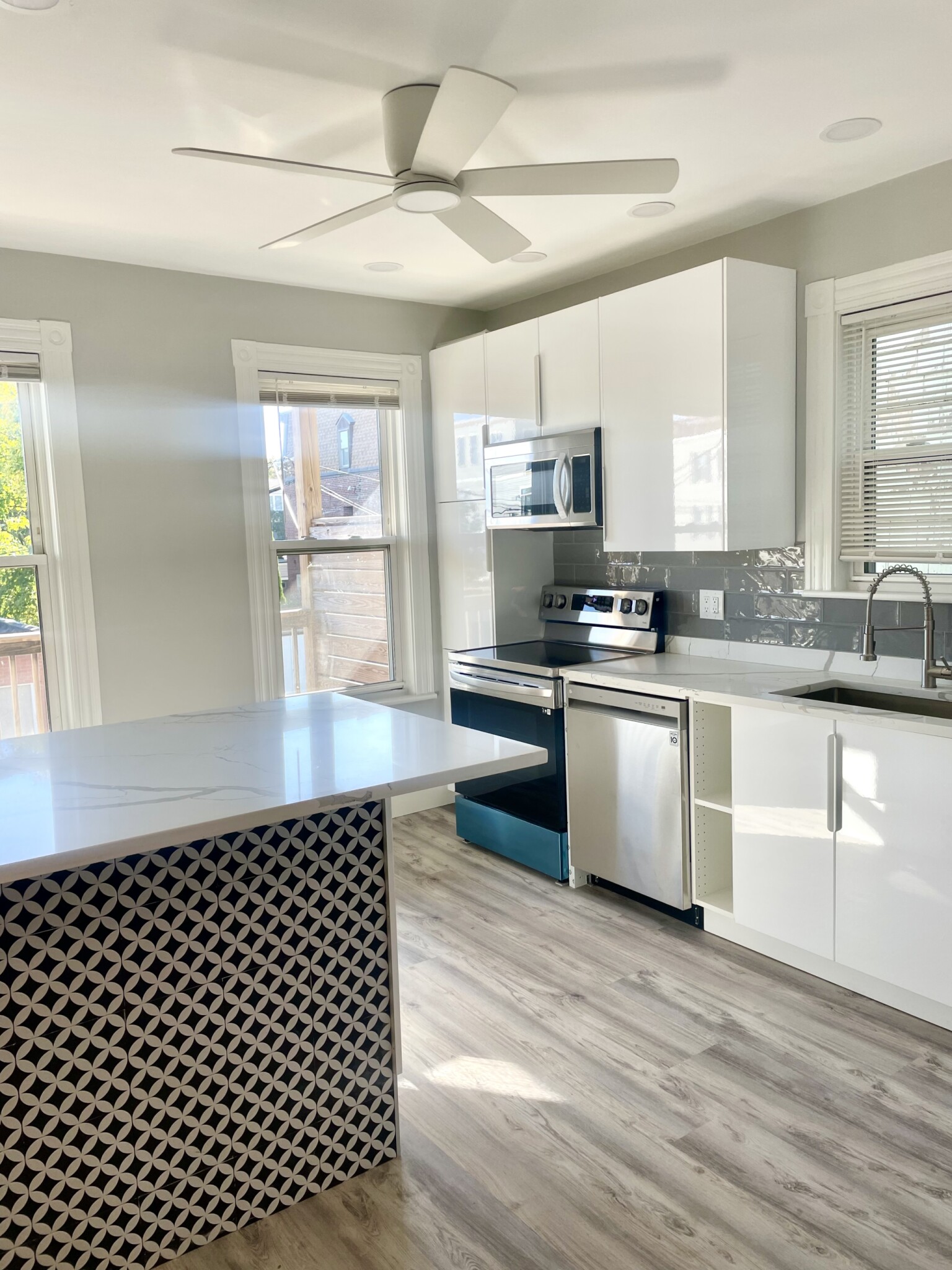 699 East 7th St, South Boston